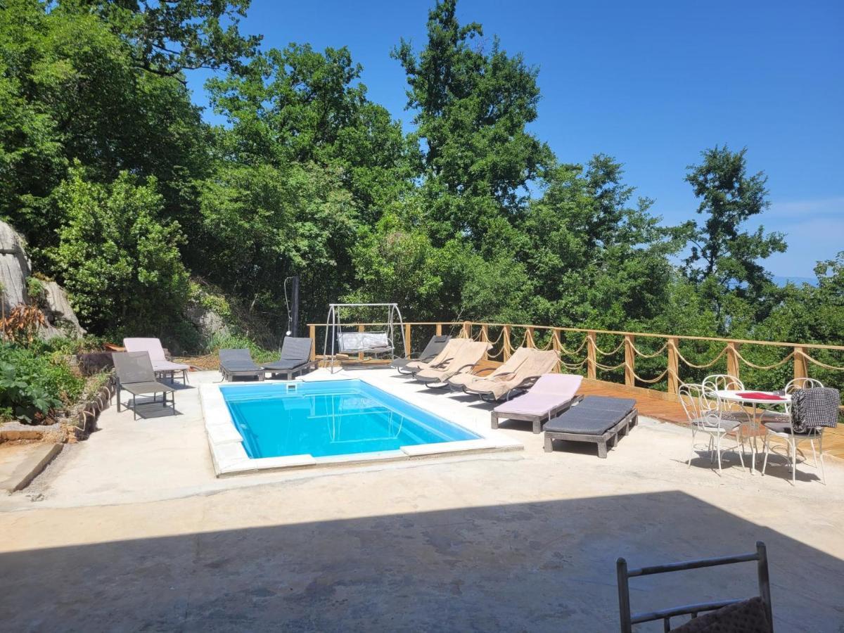 Apartments Chiara Mit Meerblick Und Pool Und Jacuzzi Lovran Eksteriør billede