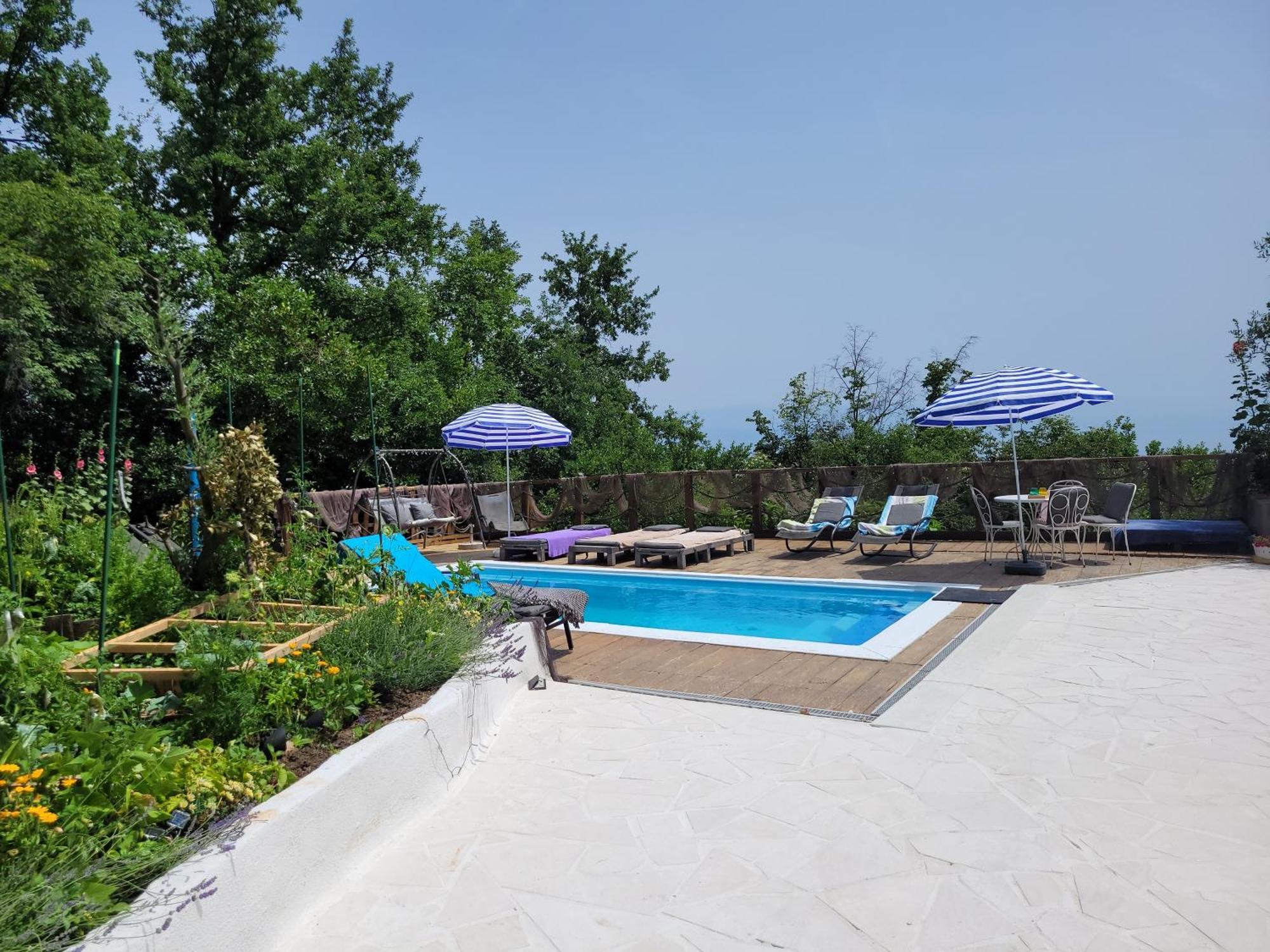 Apartments Chiara Mit Meerblick Und Pool Und Jacuzzi Lovran Eksteriør billede