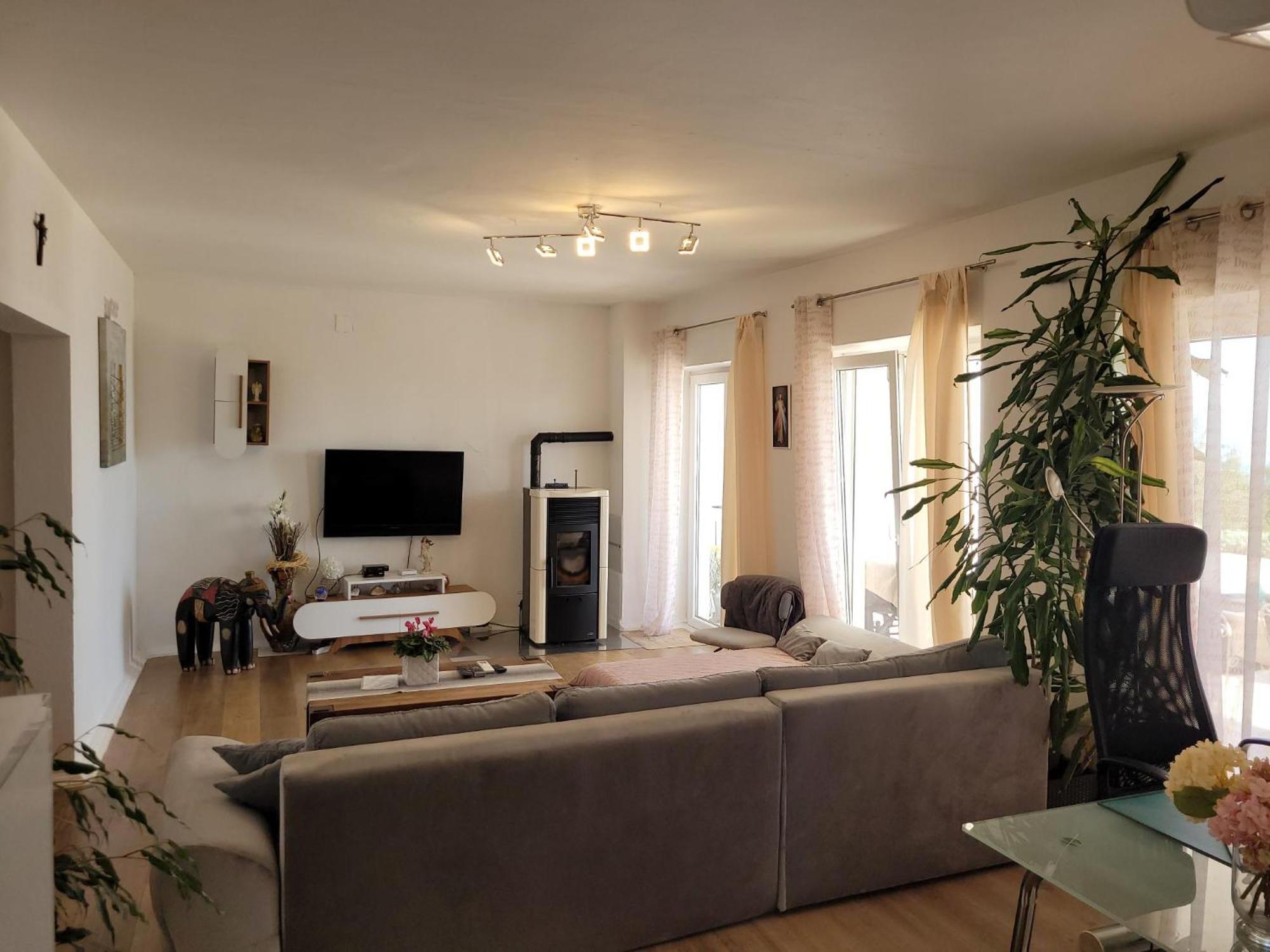 Apartments Chiara Mit Meerblick Und Pool Und Jacuzzi Lovran Eksteriør billede